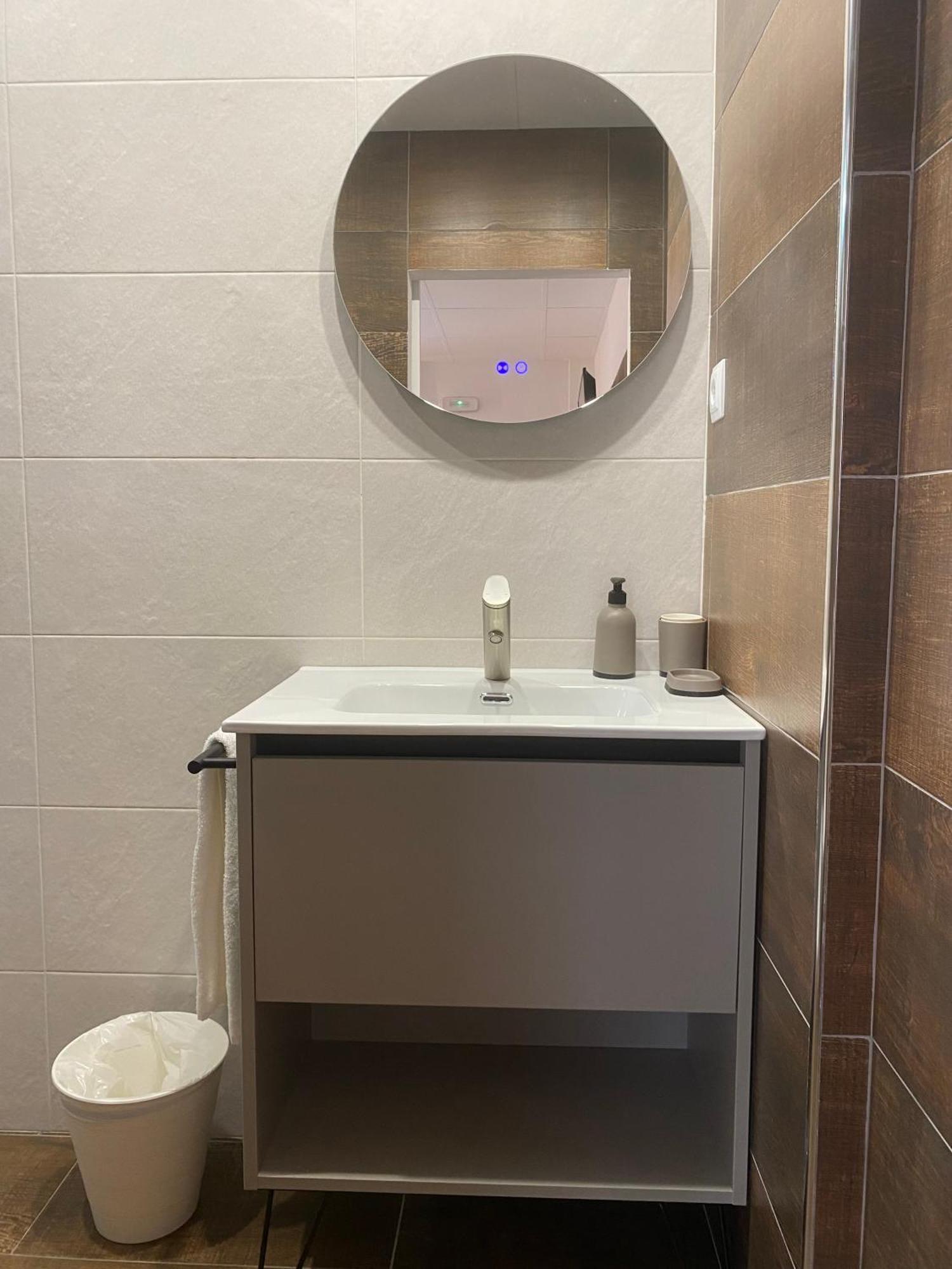 Pension Rovior Calafell Bagian luar foto