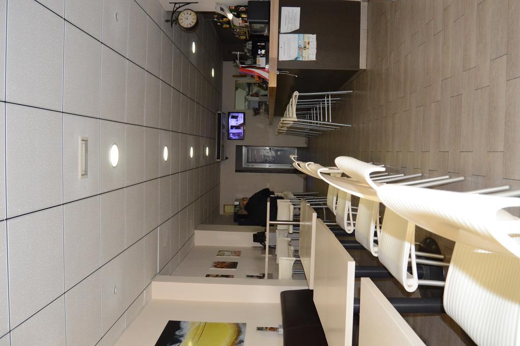 Pension Rovior Calafell Bagian luar foto