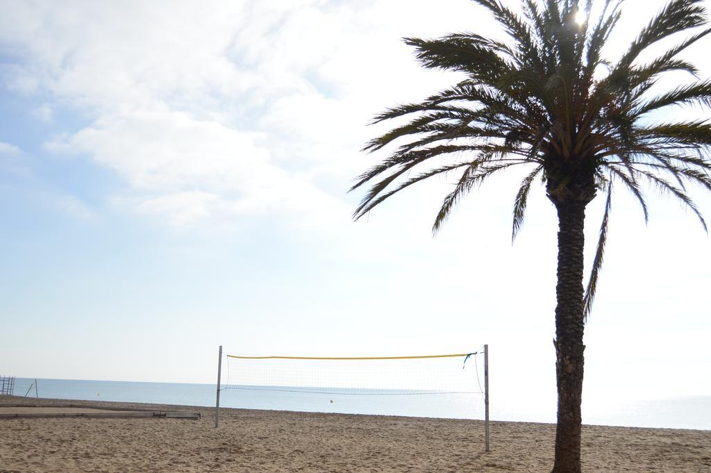 Pension Rovior Calafell Bagian luar foto